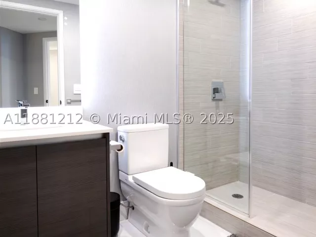 3-bedroom condo for sale in Sunny Isles Beach - 300 Sunny Isles Blvd 4-1508 - MondialRealty