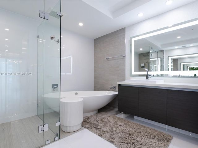 Apartment for sale  Unit #4-1508 - photo 6557167