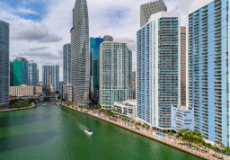 Apartment #T-3604 at Met 1