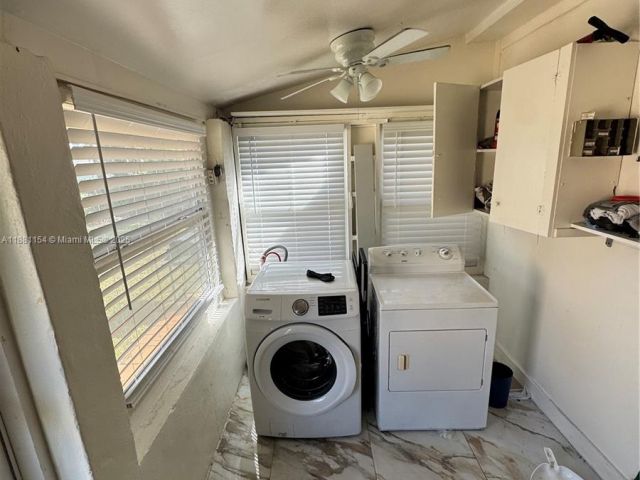 5-bedroom home for sale in Delray Beach - 619 SW 10th St - MondialRealty