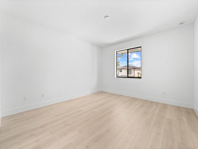 Home for rent at 1450 SW 23rd Street 1450 - photo 6579493