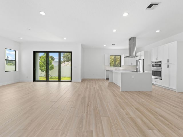 Home for rent at 1450 SW 23rd Street 1450 - photo 6579500