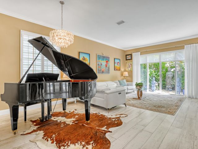 Home for rent at 2076 Cezanne Road - photo 6596664