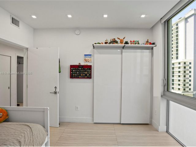 Apartment for sale  Unit #1601 - photo 6582890