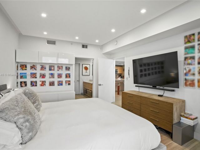 Apartment for sale  Unit #1601 - photo 6582896