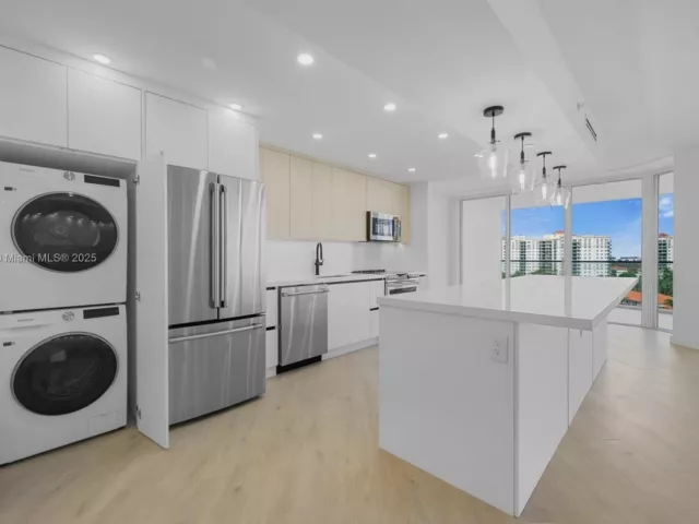 2-bedroom condo for rent in Aventura -  - MondialRealty