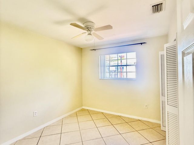 Home for rent at 700 NE 168th Street - photo 6580916