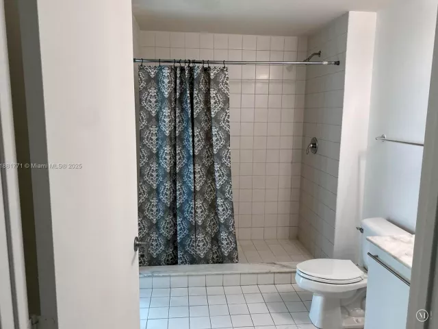 2-bedroom condo for rent in Miami - 888 Biscayne Blvd 3001 - MondialRealty