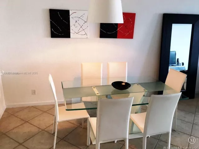 2-bedroom condo for rent in Hollywood - 2501 S Ocean Dr 336 - MondialRealty