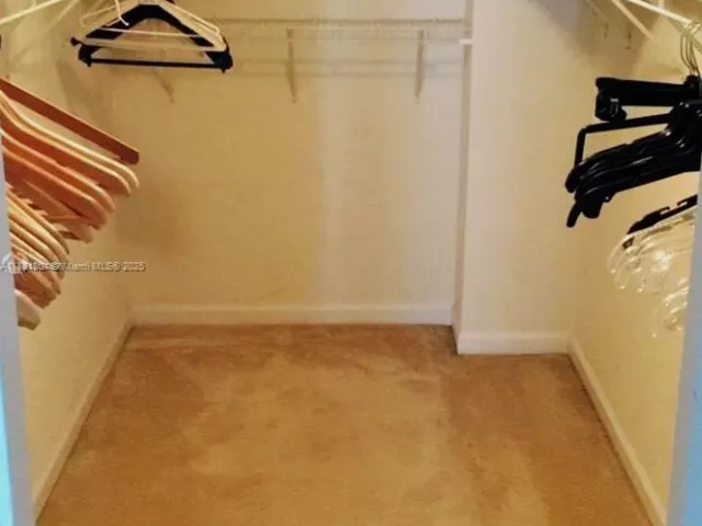 2-bedroom condo for rent in Hollywood - 2501 S Ocean Dr 336 - MondialRealty