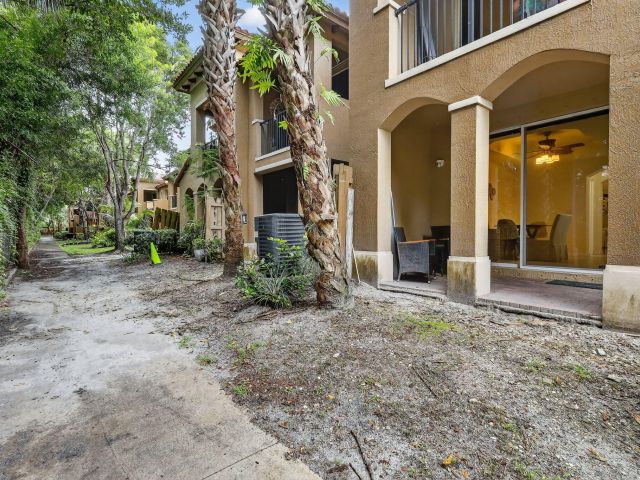 Home for rent at 2931 Hope Valley Street 405 - photo 6592221