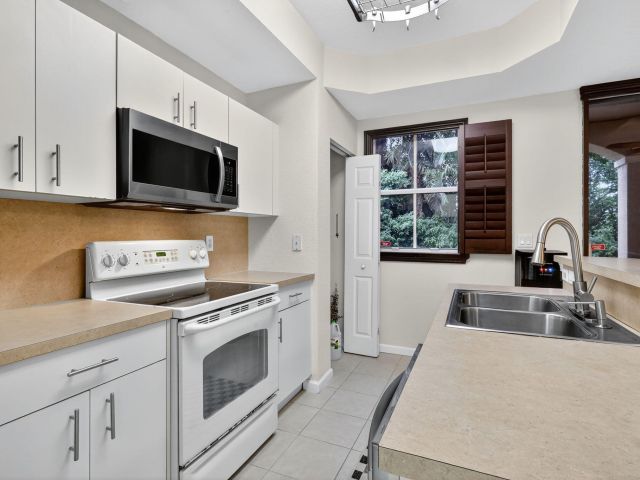 Home for rent at 2931 Hope Valley Street 405 - photo 6592227