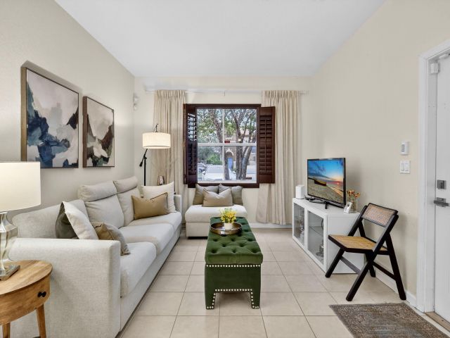 Home for rent at 2931 Hope Valley Street 405 - photo 6592237