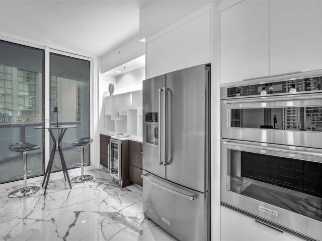 Apartment for sale  Unit #1207 - photo 6560387