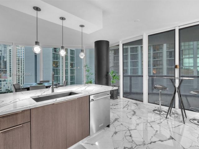 Apartment for sale  Unit #1207 - photo 6560393