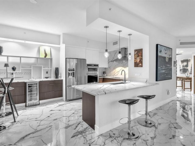 Apartment for sale  Unit #1207 - photo 6560396