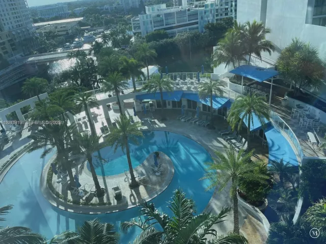 2-bedroom condo for sale in Fort Lauderdale - 333 Las Olas Way 1207 - MondialRealty