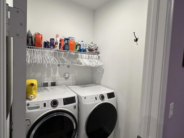 Home for sale at 6607 Pointe Of Woods Drive - photo 6613539