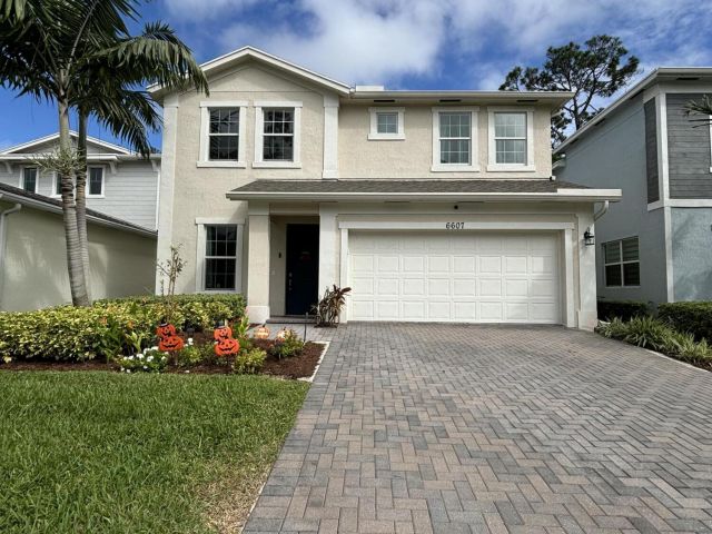 Home for sale at 6607 Pointe Of Woods Drive - photo 6613551