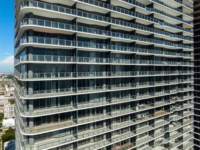 Apartment for sale  Unit #1005 - photo 6604385