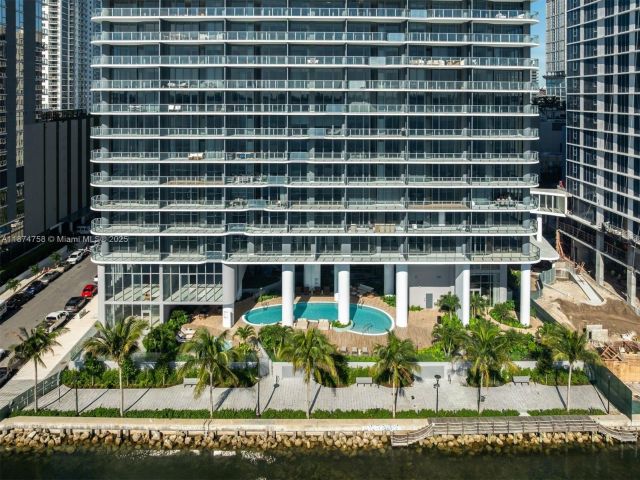 Apartment for sale  Unit #1005 - photo 6604386