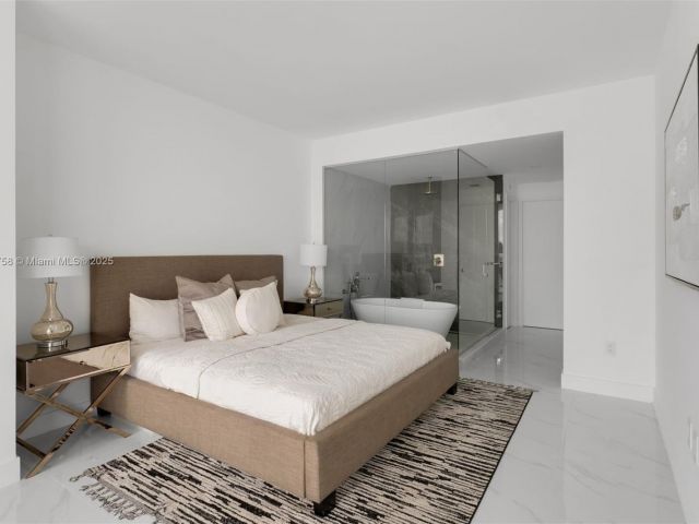 Apartment for sale  Unit #1005 - photo 6604391