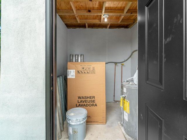 Home for rent at 137 SW 9th Avenue - photo 6595408