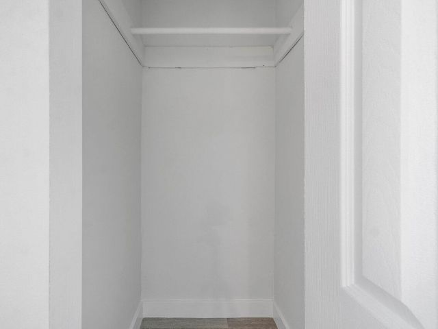 Home for rent at 137 SW 9th Avenue - photo 6595412