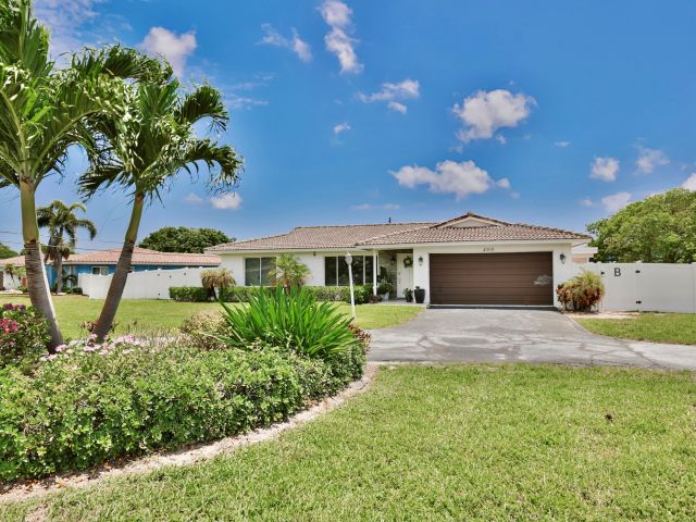 Home for rent at 4000 NW 3rd Avenue - photo 6894975