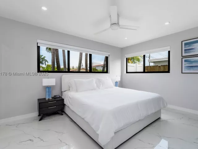 4-bedroom home for rent in Miami - 21230 NE 25th Ct - MondialRealty