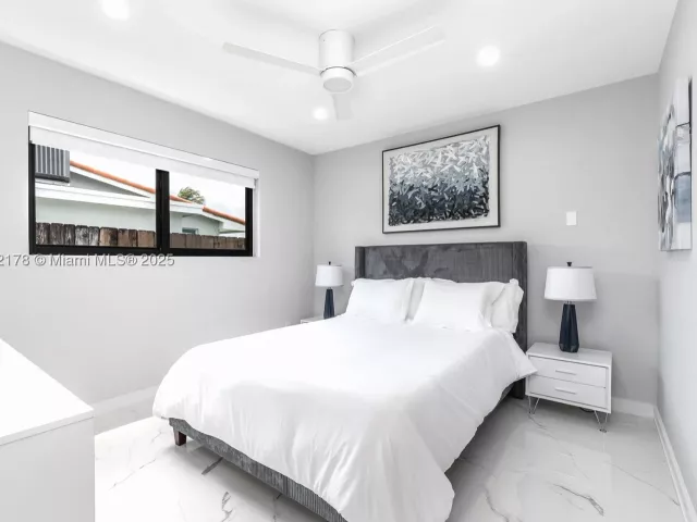 4-bedroom home for rent in Miami - 21230 NE 25th Ct - MondialRealty