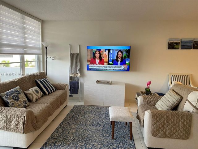 Apartment for rent  Unit #419 - photo 7434497