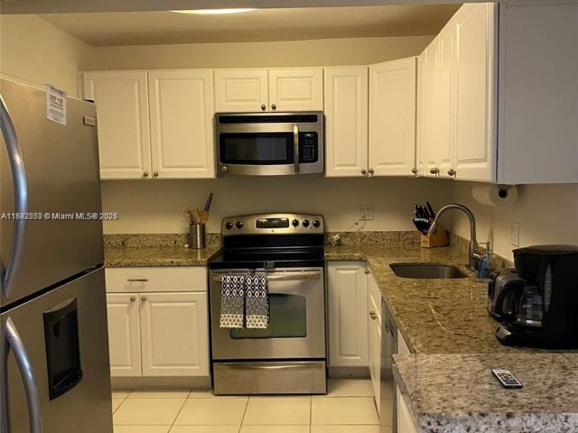 Apartment for rent  Unit #419 - photo 7434499