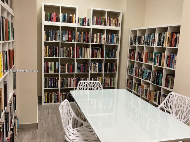 Apartment for rent  Unit #419 - photo 7434509