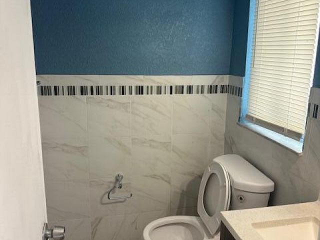 Home for rent at 4660 Nw 6th Court - photo 6595400