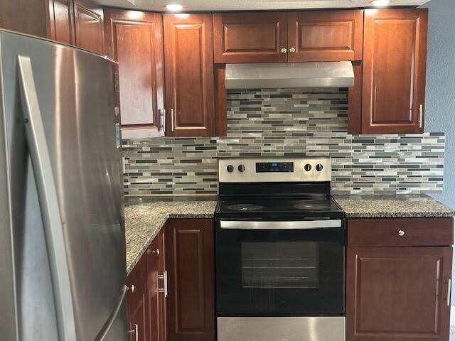 Home for rent at 4660 Nw 6th Court - photo 6595402