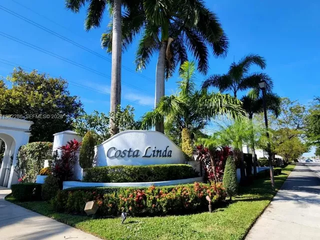 4-bedroom home for rent in Doral - 5570 NW 107th Ave 902 - MondialRealty