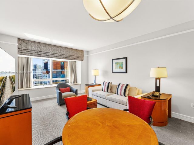 Apartment for sale  Unit #3203 - photo 7293760