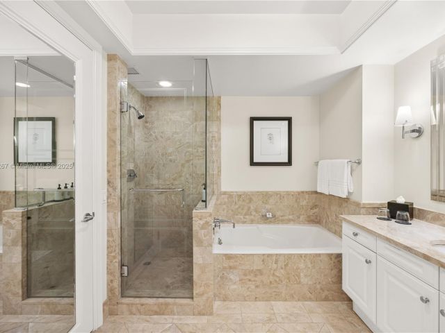 Apartment for sale  Unit #3203 - photo 7293763