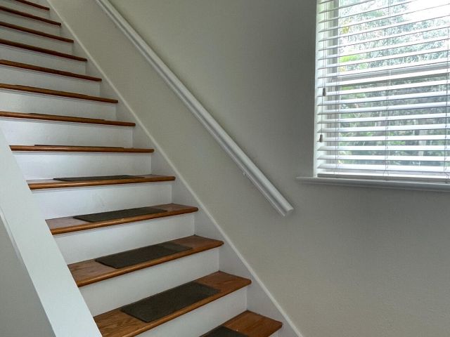 Home for rent at 145 NE 7th Avenue - photo 6595283