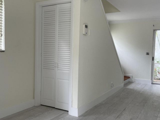 Home for rent at 145 NE 7th Avenue - photo 6595284