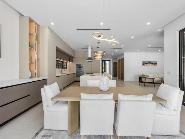 Home for sale at 1013 SE 9 Street - photo 6563994