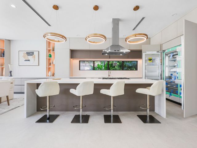 Home for sale at 1013 SE 9 Street - photo 6563998