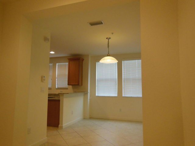 Home for rent at 590 Amador Lane 4 - photo 6592555