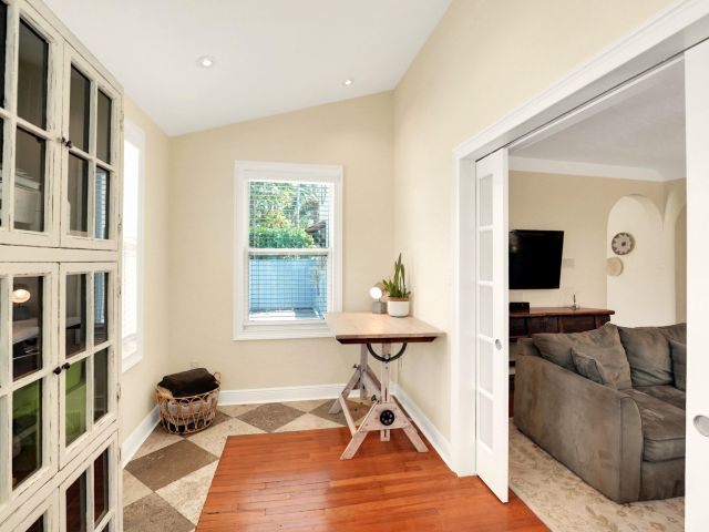 Home for sale at 910 NE 2nd Avenue - photo 6595085