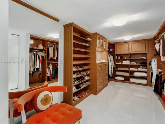 Apartment for sale  Unit #1401 - photo 6566602