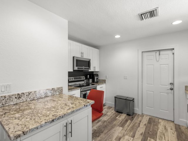 Home for sale at 944 Hansen Street - photo 6592006