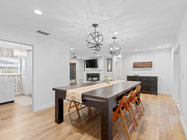 Home for rent at 1039 NW 8th Street - photo 6593951