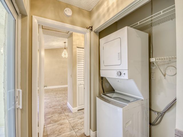 Home for rent at 9109 SW 21st Street E - photo 6593702