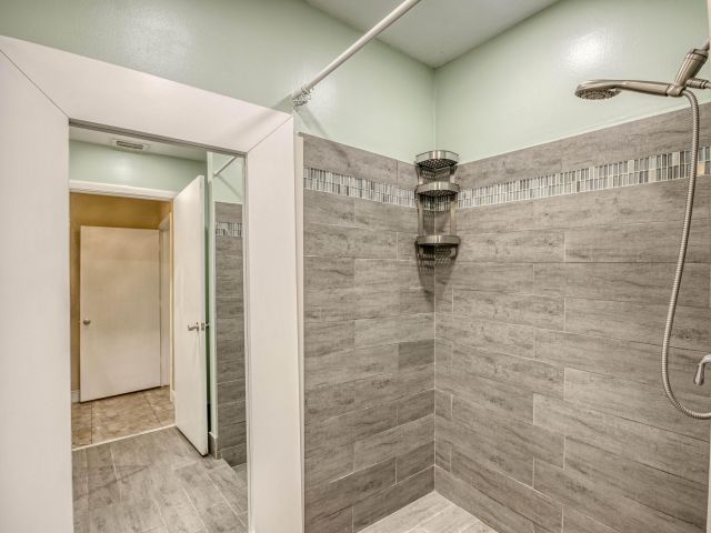 Home for rent at 9109 SW 21st Street E - photo 6593707